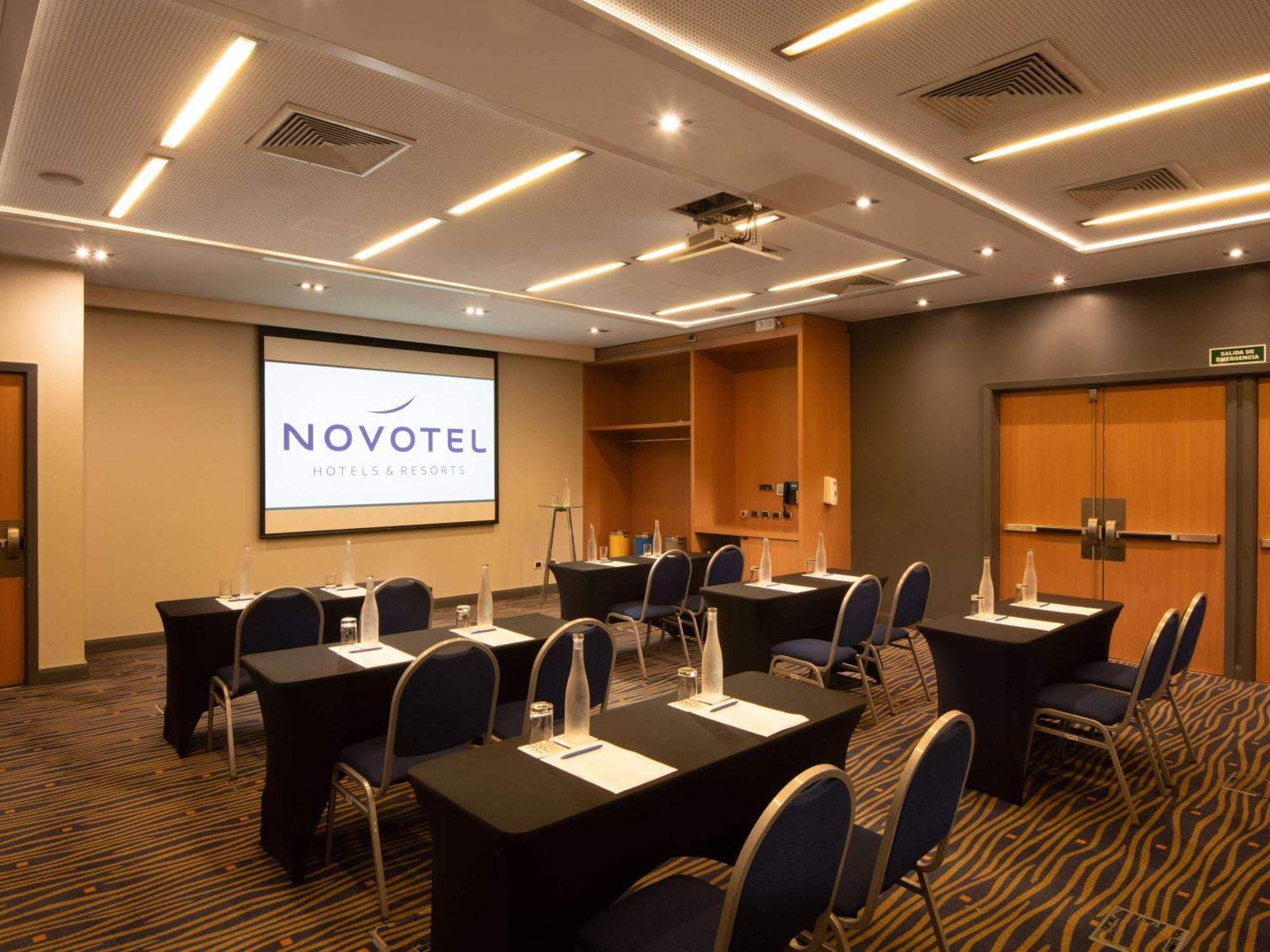 Novotel Vitacura Hotel 4*