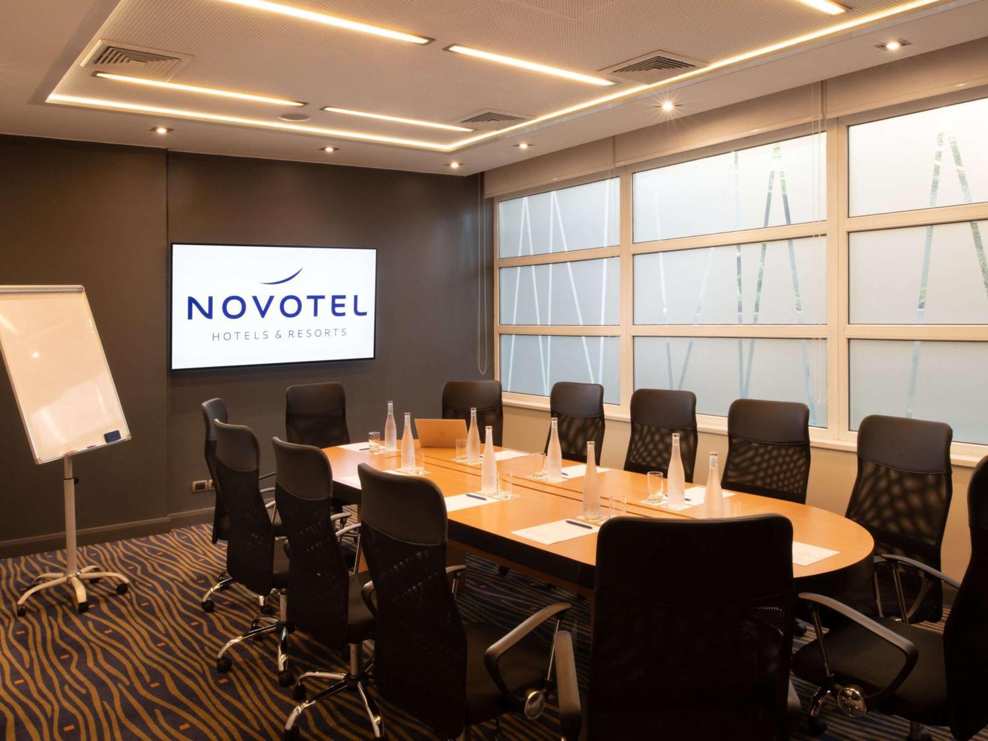 Hotel Novotel Vitacura 4*