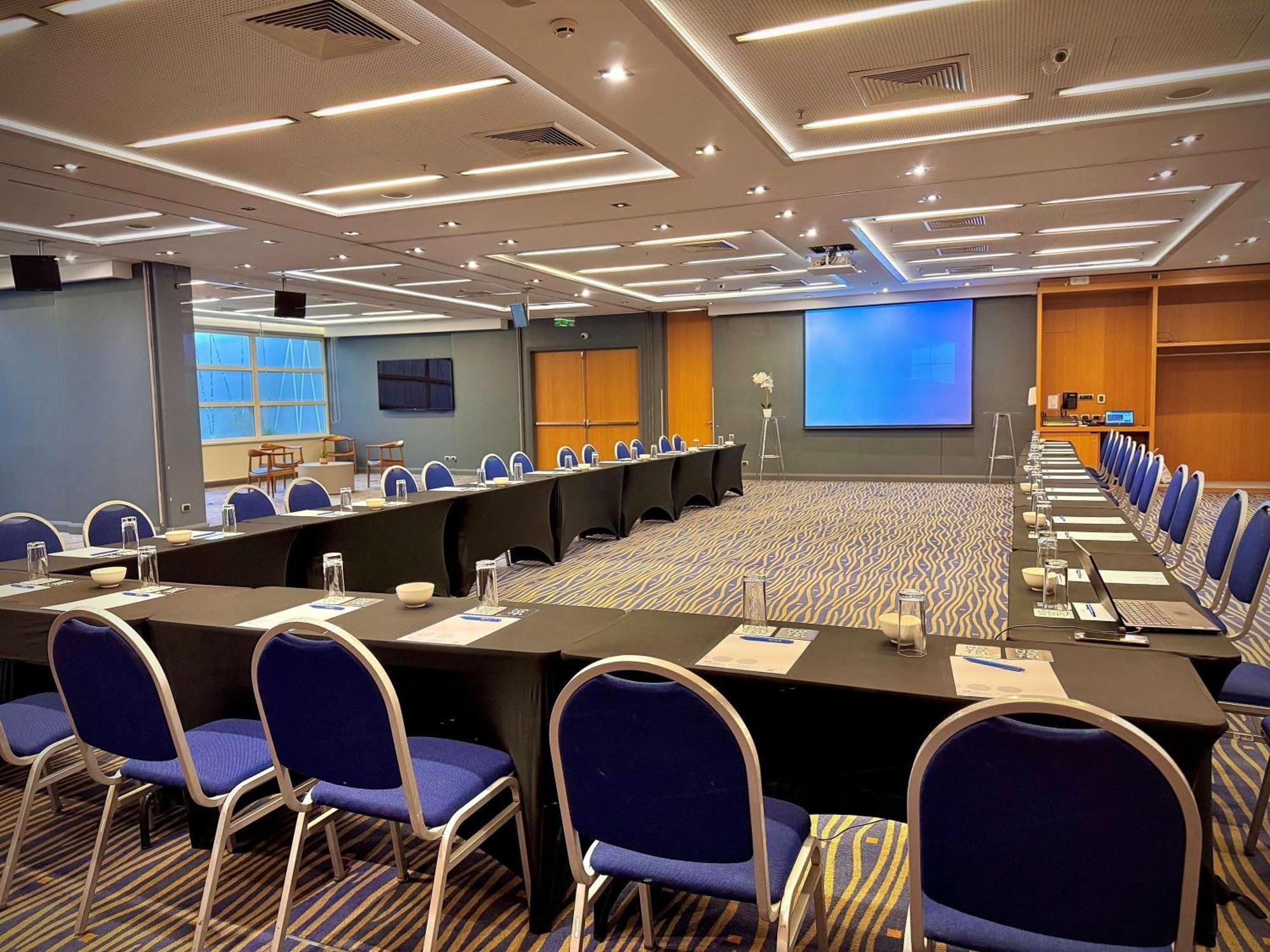 Novotel Vitacura Hotel 4*